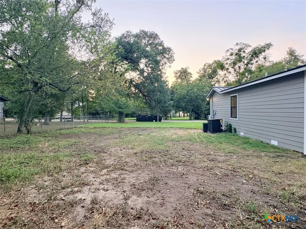 2003 Terral Court Cameron, TX 76520