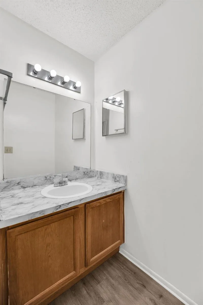 4223 S SEMORAN BOULEVARD #12 Orlando, FL 32822