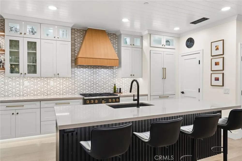 29 Lupari Irvine, CA 92618
