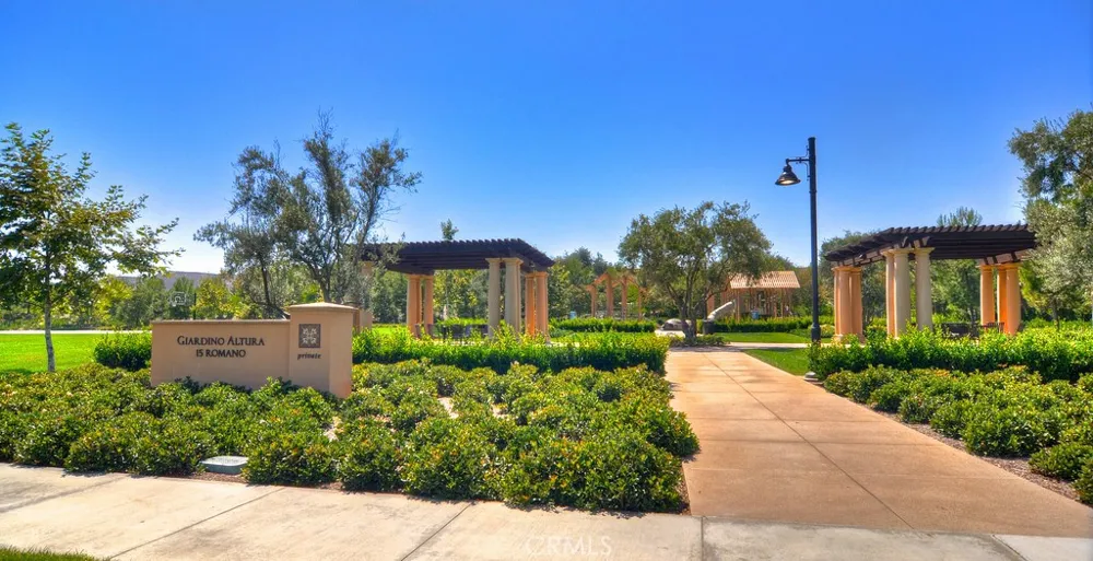 29 Lupari Irvine, CA 92618