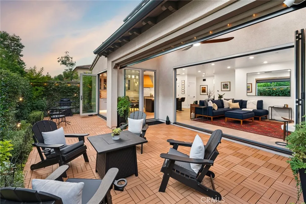 29 Lupari Irvine, CA 92618