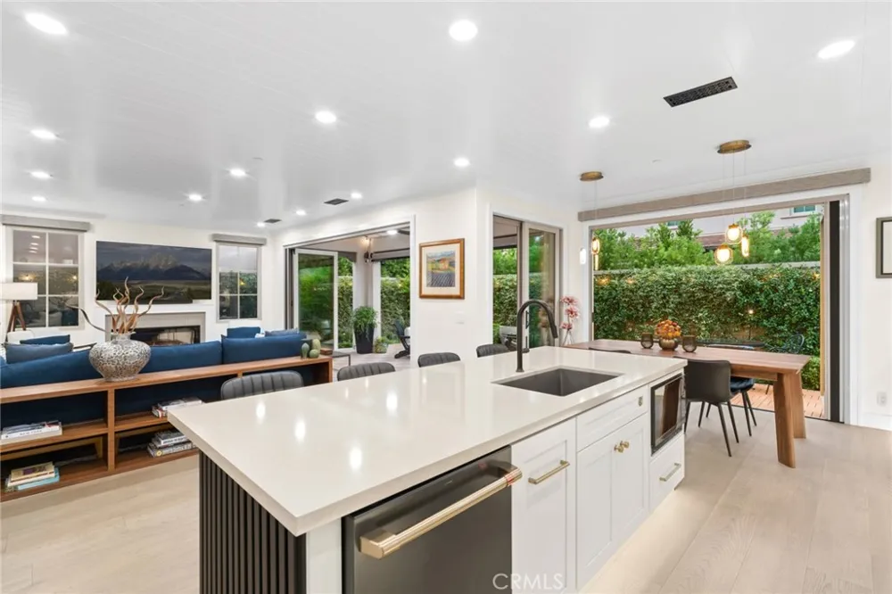 29 Lupari Irvine, CA 92618