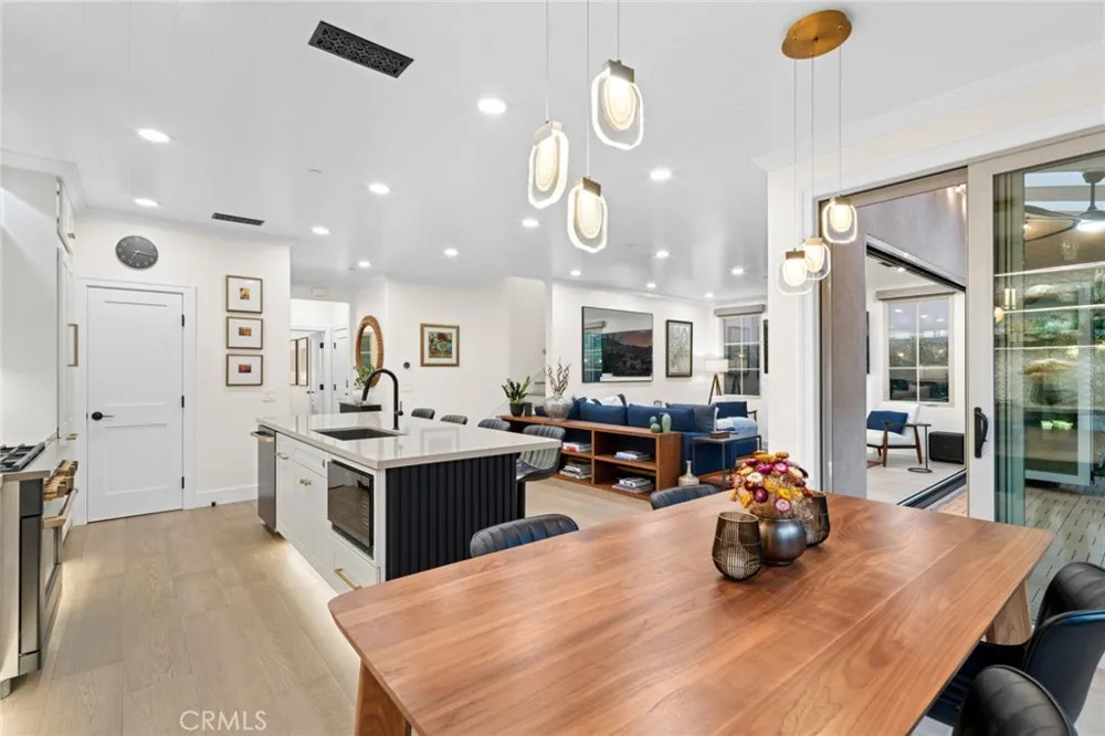 29 Lupari Irvine, CA 92618