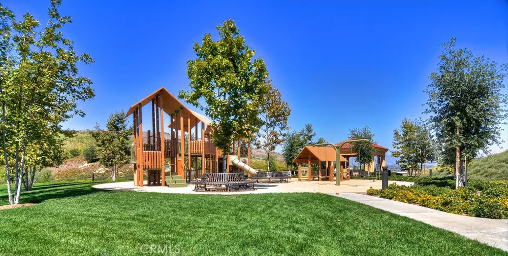 29 Lupari Irvine, CA 92618