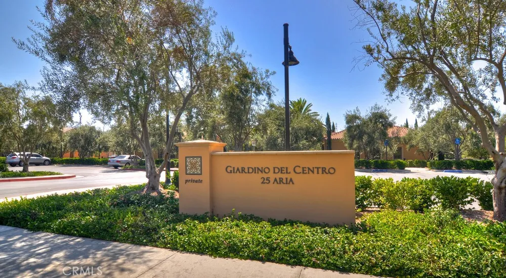 29 Lupari Irvine, CA 92618