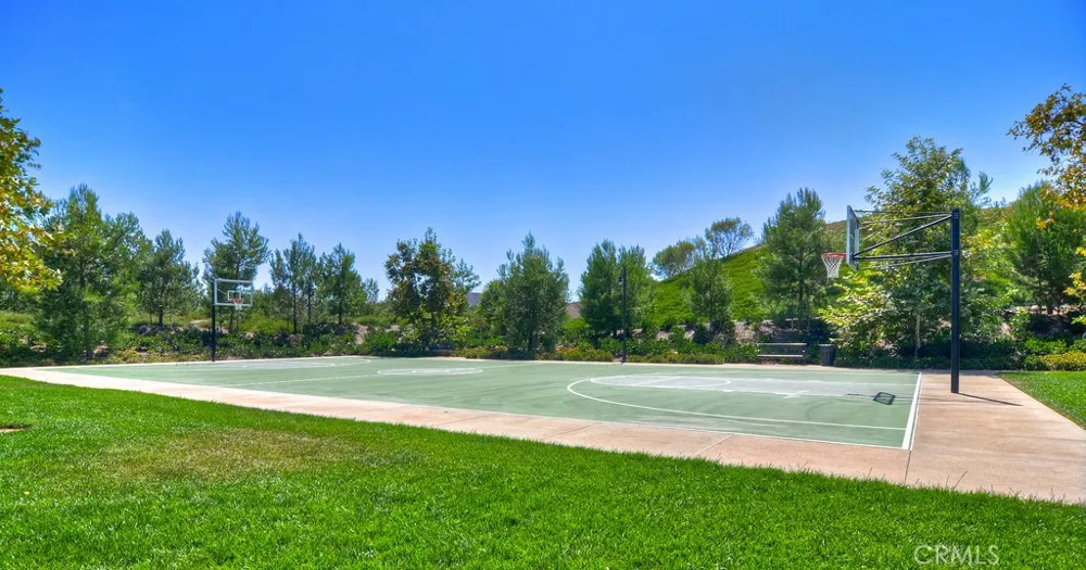 29 Lupari Irvine, CA 92618