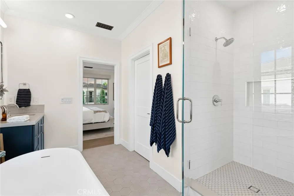 29 Lupari Irvine, CA 92618