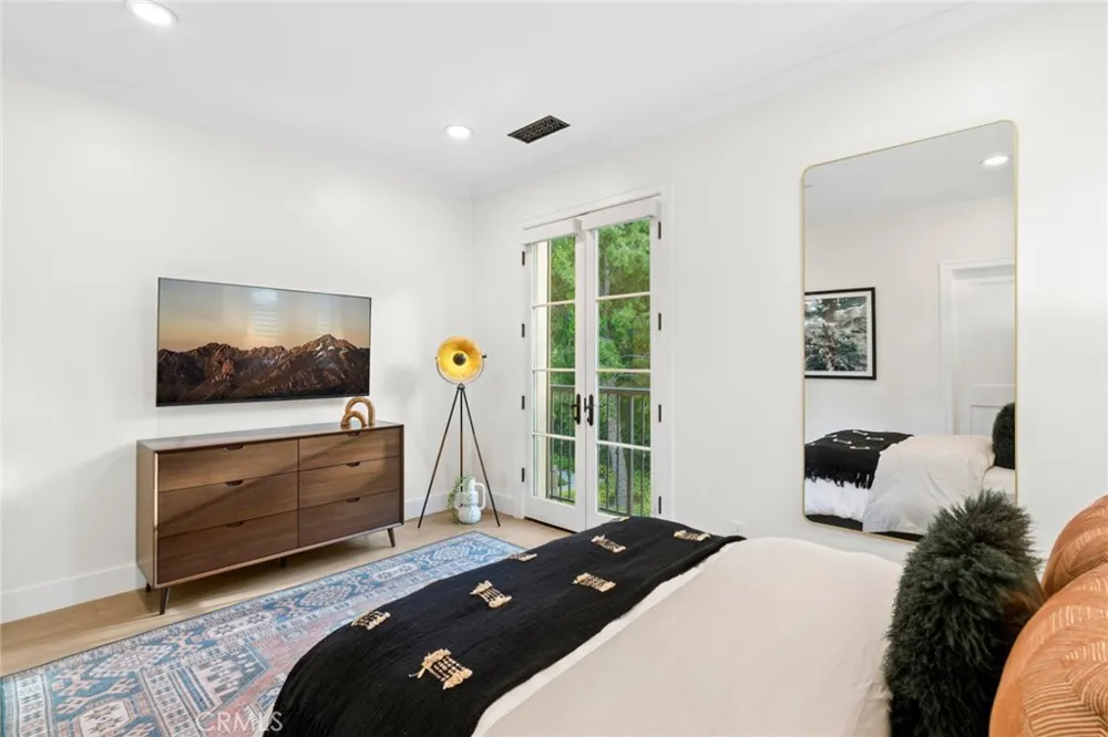 29 Lupari Irvine, CA 92618
