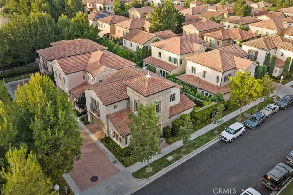29 Lupari Irvine, CA 92618
