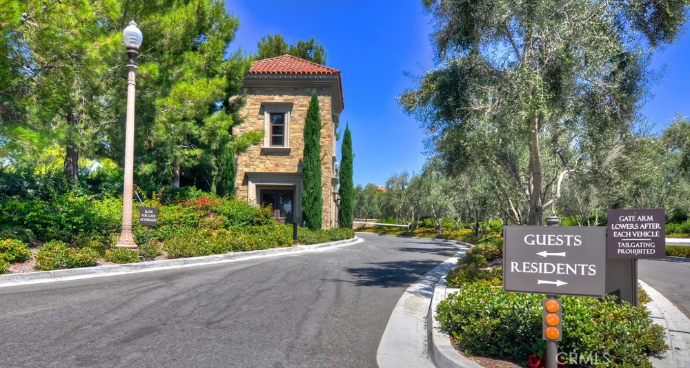 29 Lupari Irvine, CA 92618