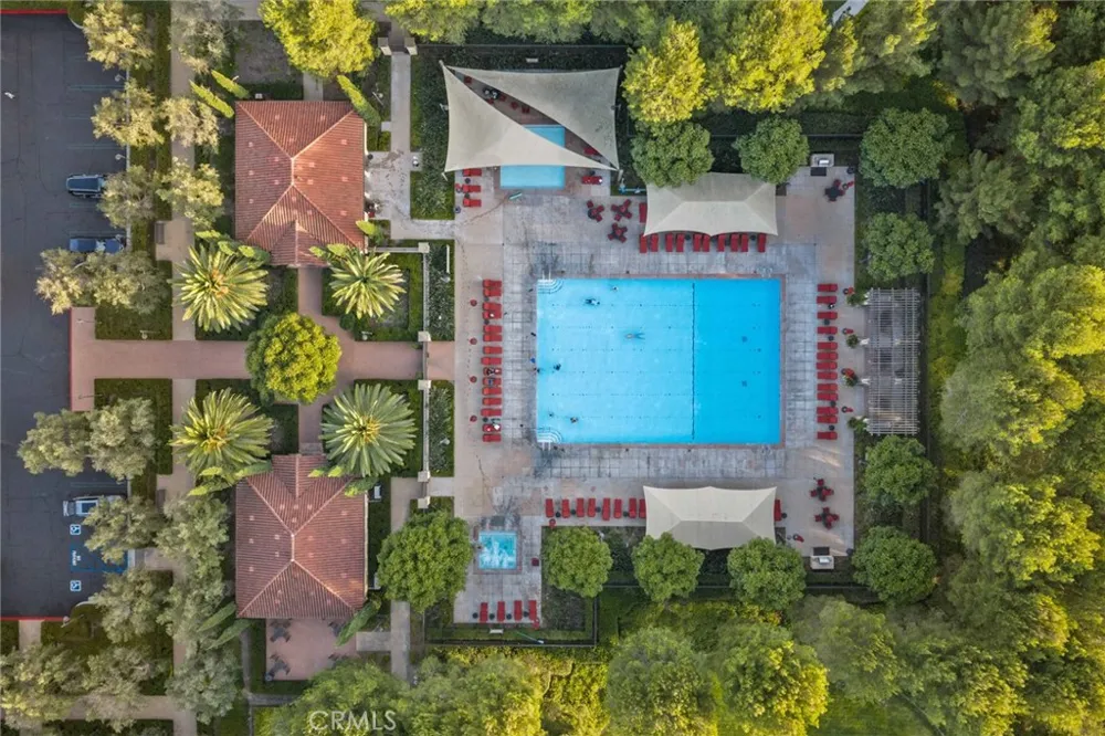 29 Lupari Irvine, CA 92618