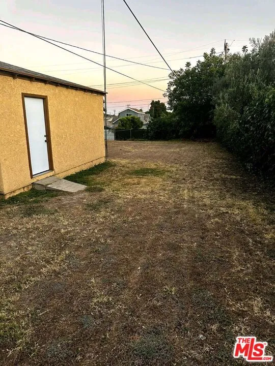 132 W 124th Street Los Angeles, CA 90061