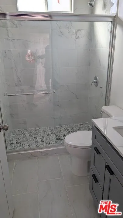 416 E 101st Street Los Angeles, CA 90003