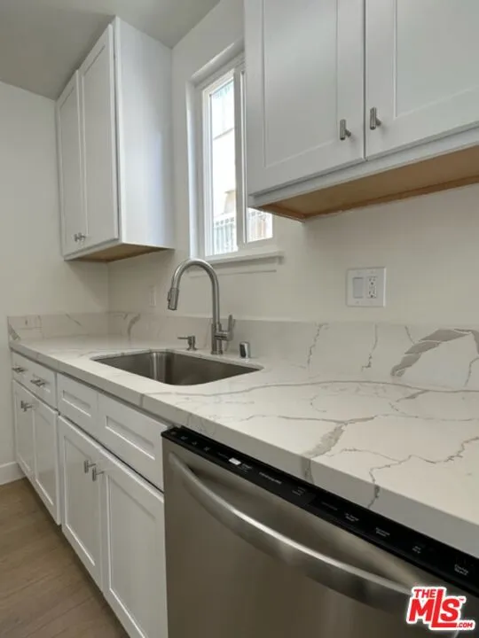 517 S Kenmore Avenue #1 Los Angeles, CA 90020