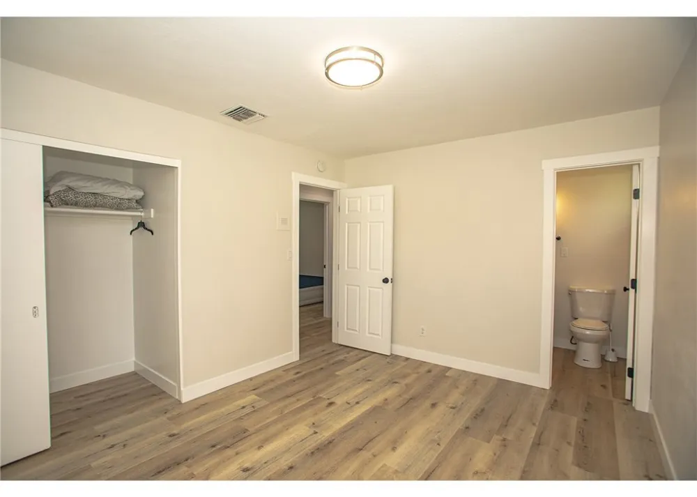 496 W 48th San Bernardino, CA 92407