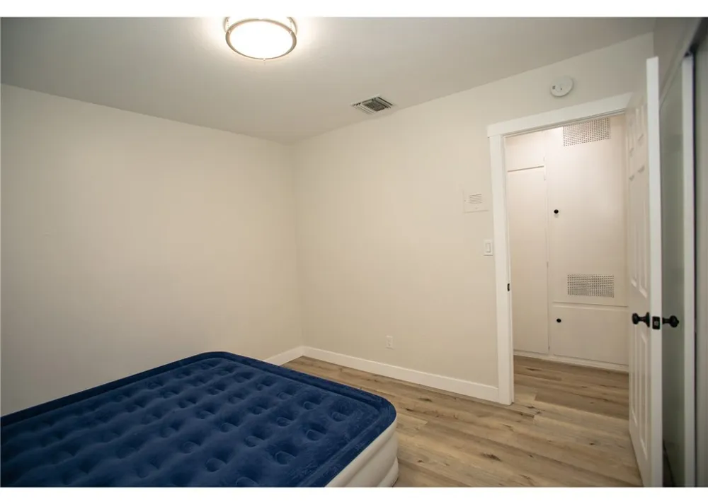 496 W 48th San Bernardino, CA 92407