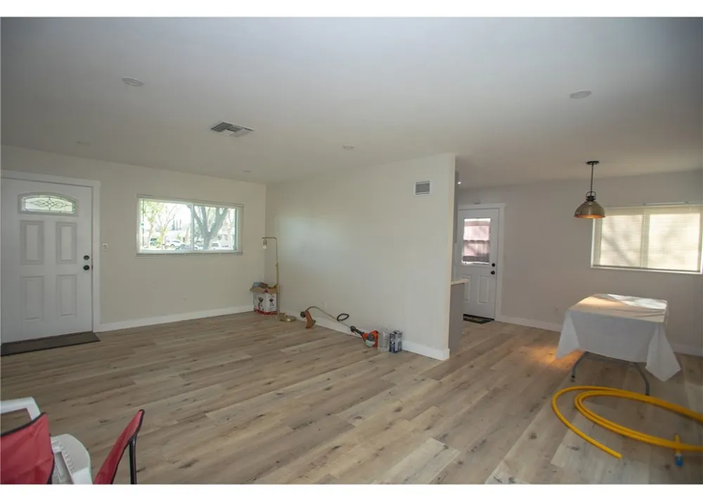 496 W 48th San Bernardino, CA 92407