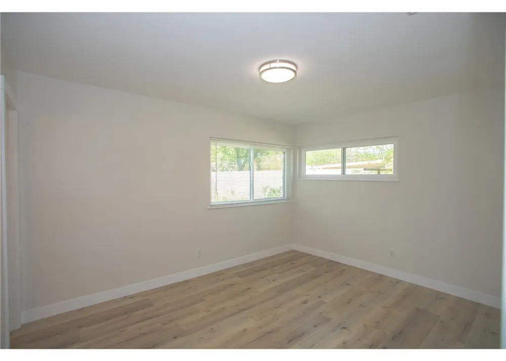 496 W 48th San Bernardino, CA 92407