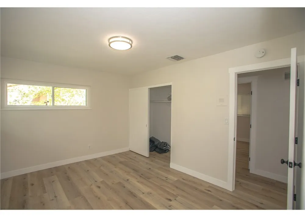 496 W 48th San Bernardino, CA 92407