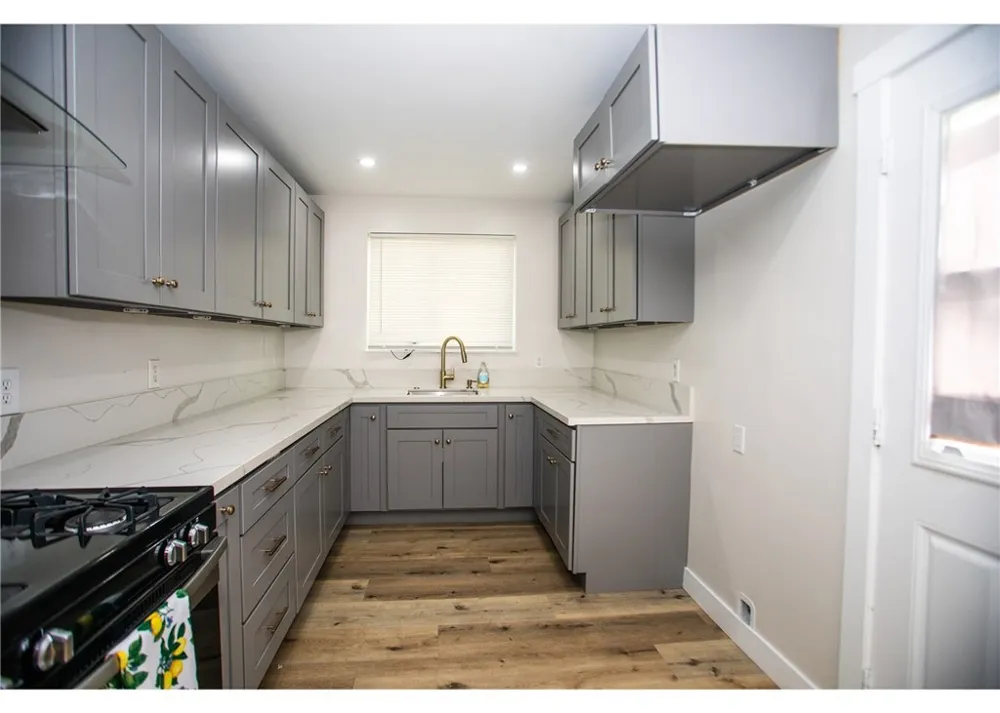 496 W 48th San Bernardino, CA 92407