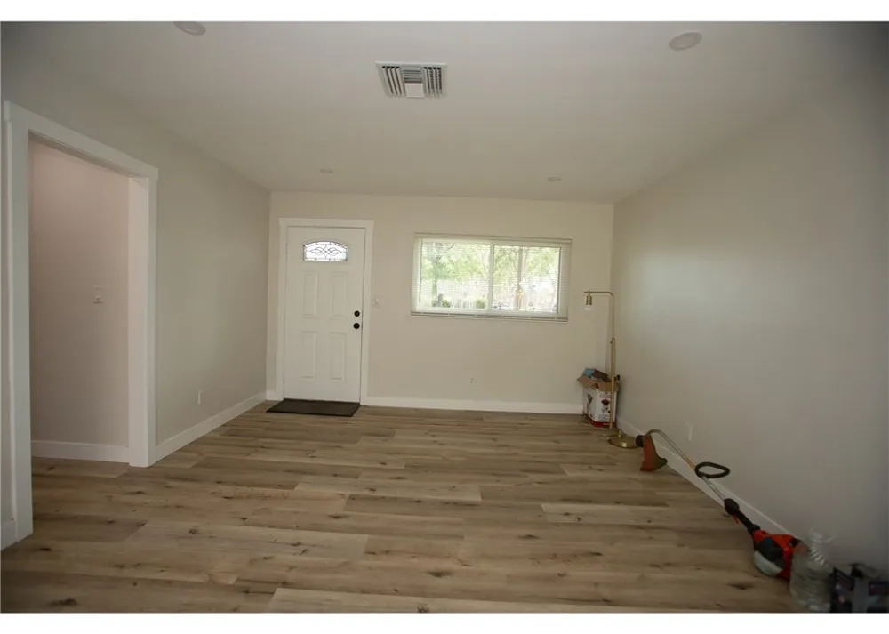 496 W 48th San Bernardino, CA 92407