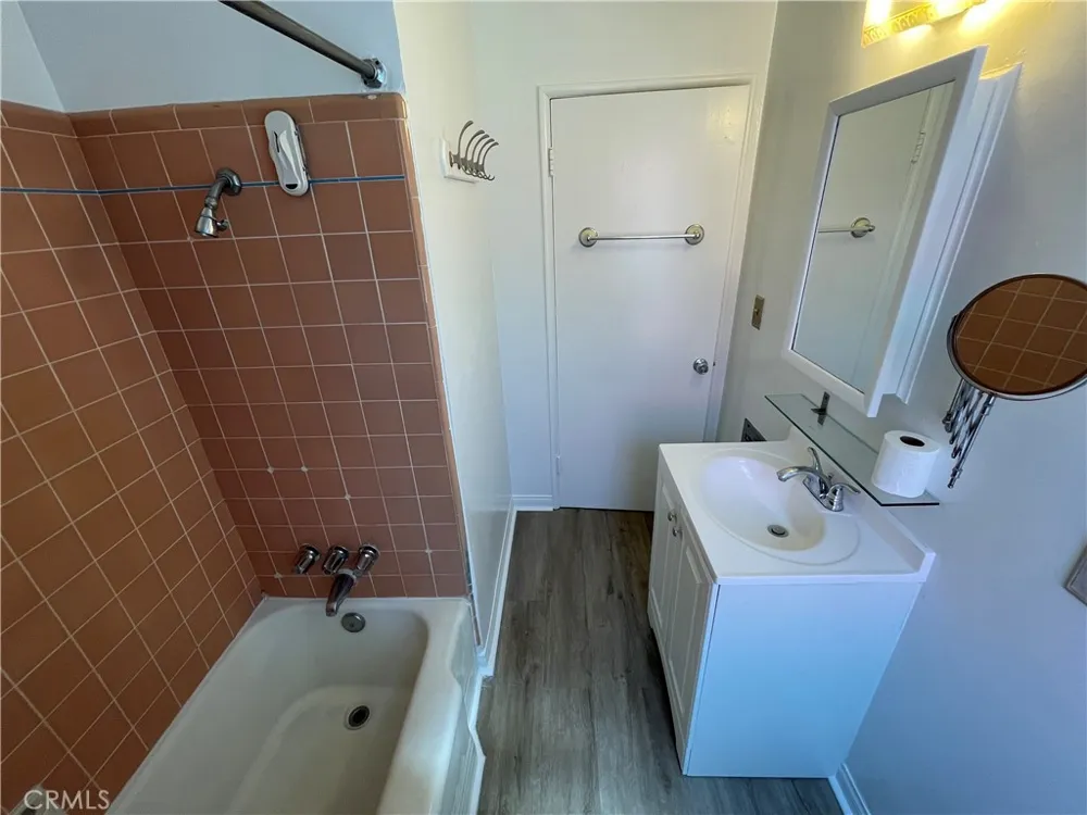 733 W Oceanview Avenue Monrovia, CA 91016