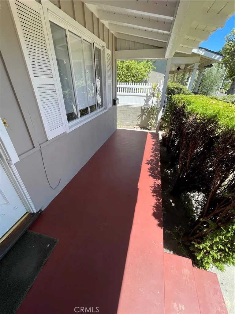 733 W Oceanview Avenue Monrovia, CA 91016