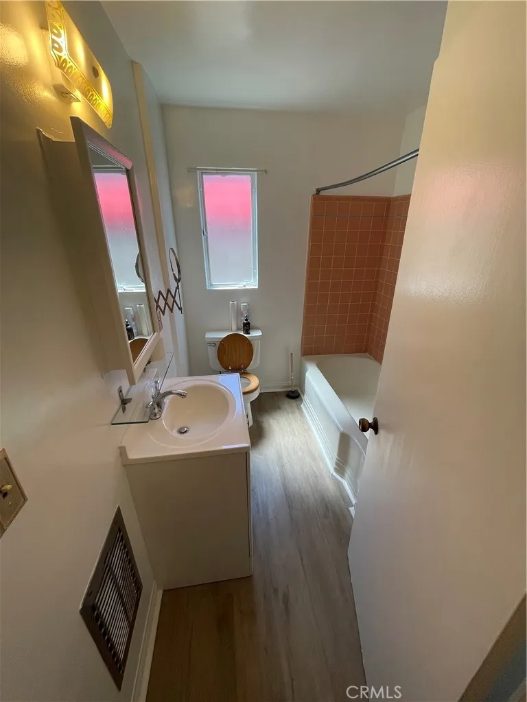 733 W Oceanview Avenue Monrovia, CA 91016