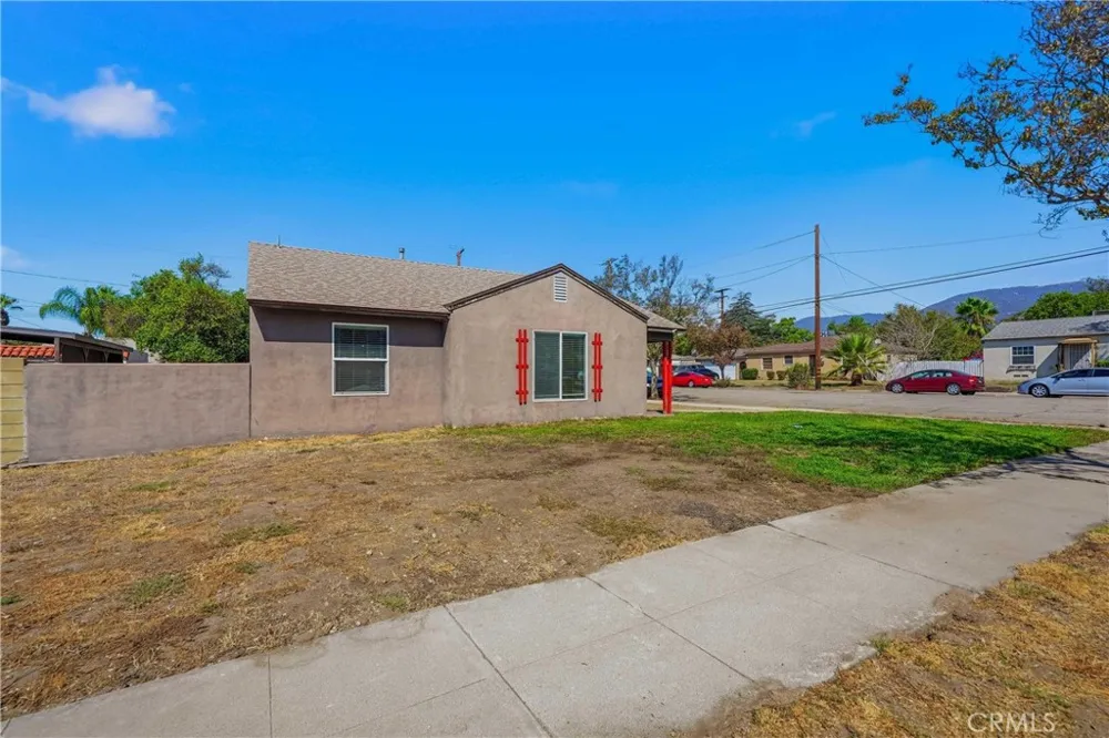 3396 Pershing San Bernardino, CA 92405