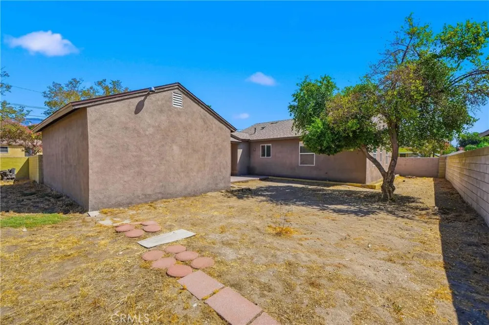 3396 Pershing San Bernardino, CA 92405