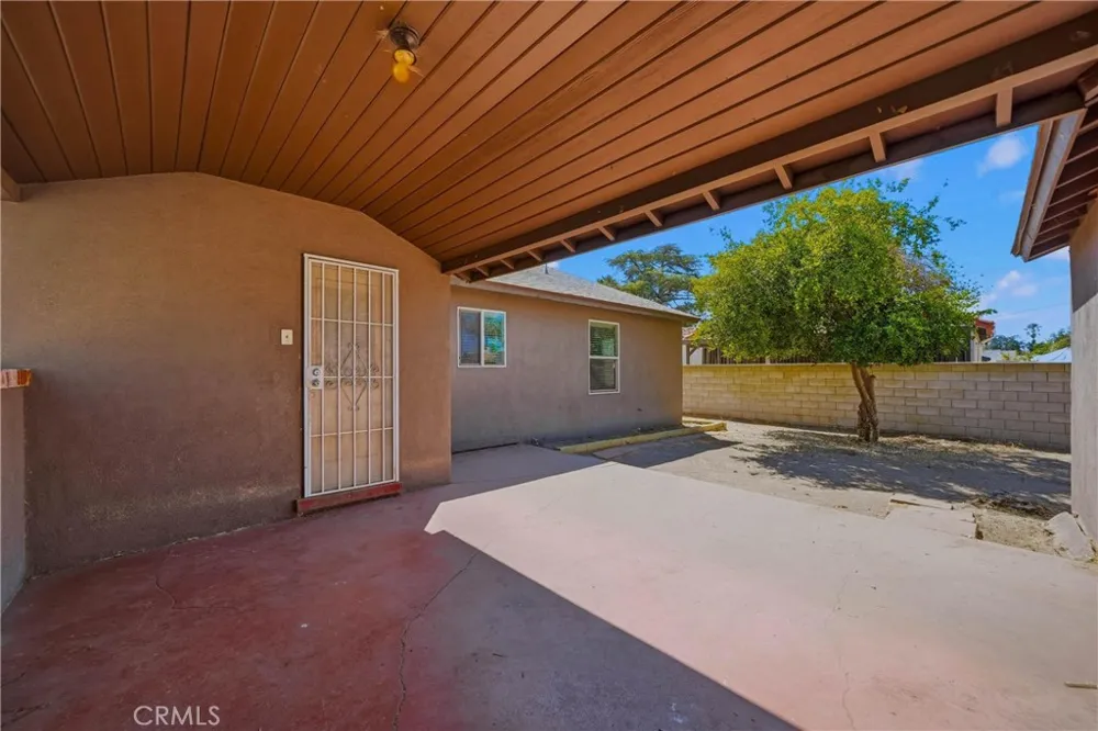 3396 Pershing San Bernardino, CA 92405