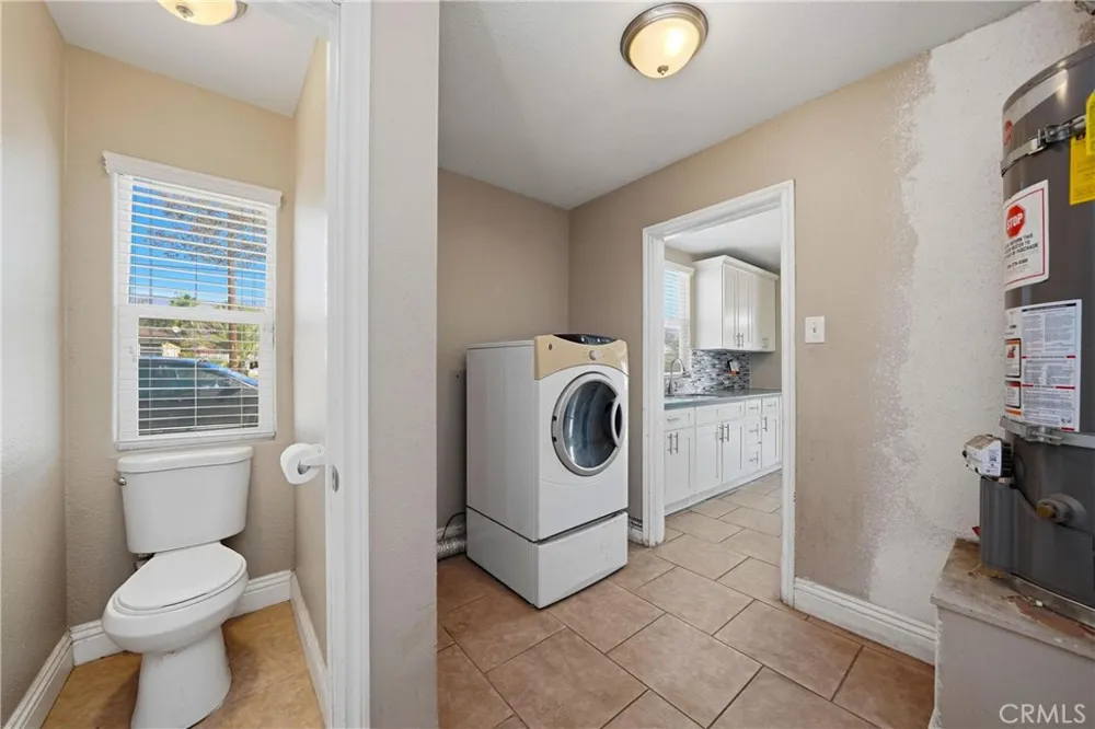 3396 Pershing San Bernardino, CA 92405