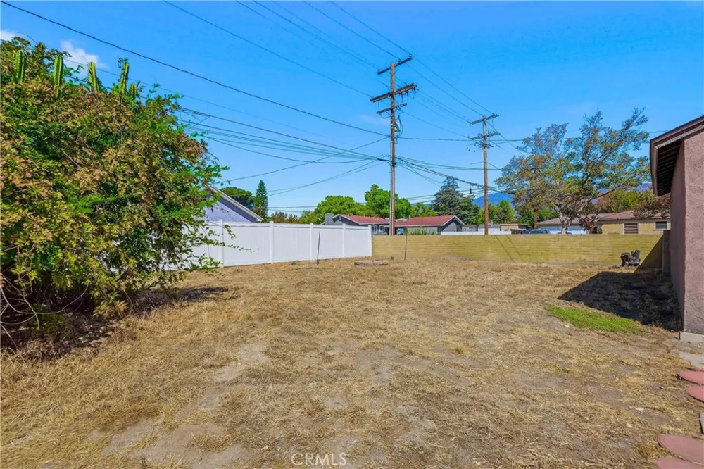 3396 Pershing San Bernardino, CA 92405