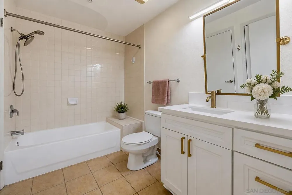 530 K Street #517 San Diego, CA 92101