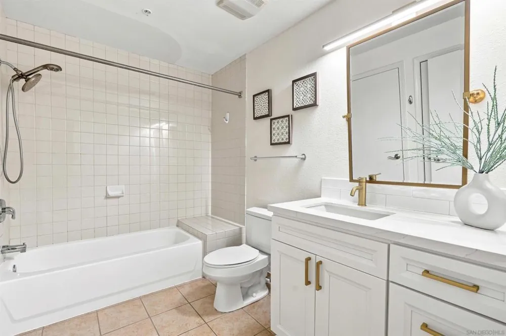 530 K St #517 San Diego, CA 92101