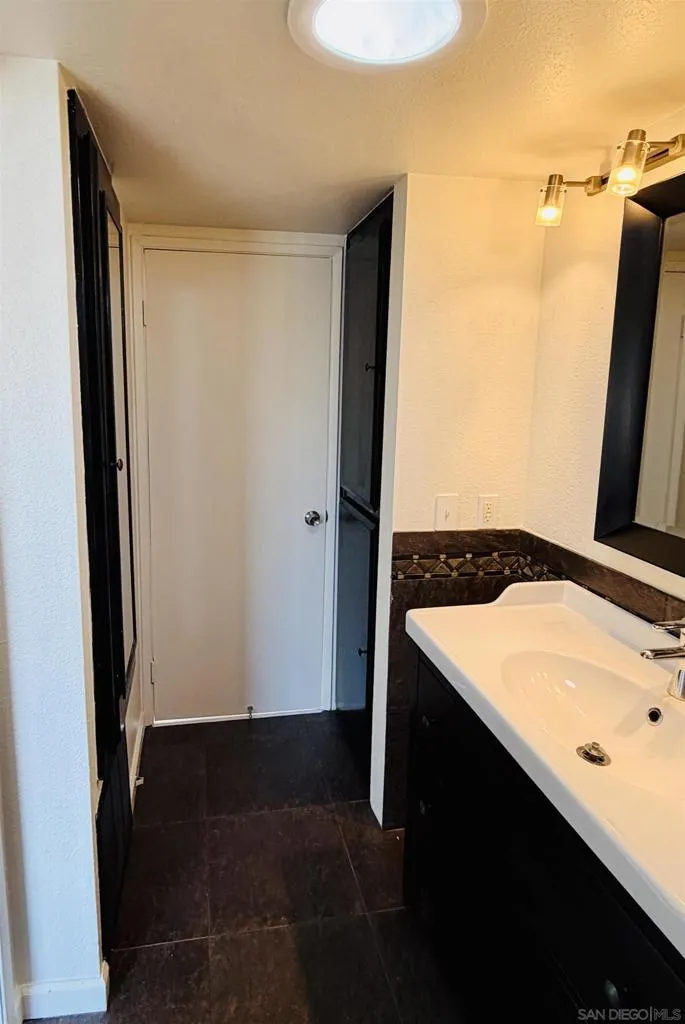 4383 Kansas St #7 San Diego, CA 92104