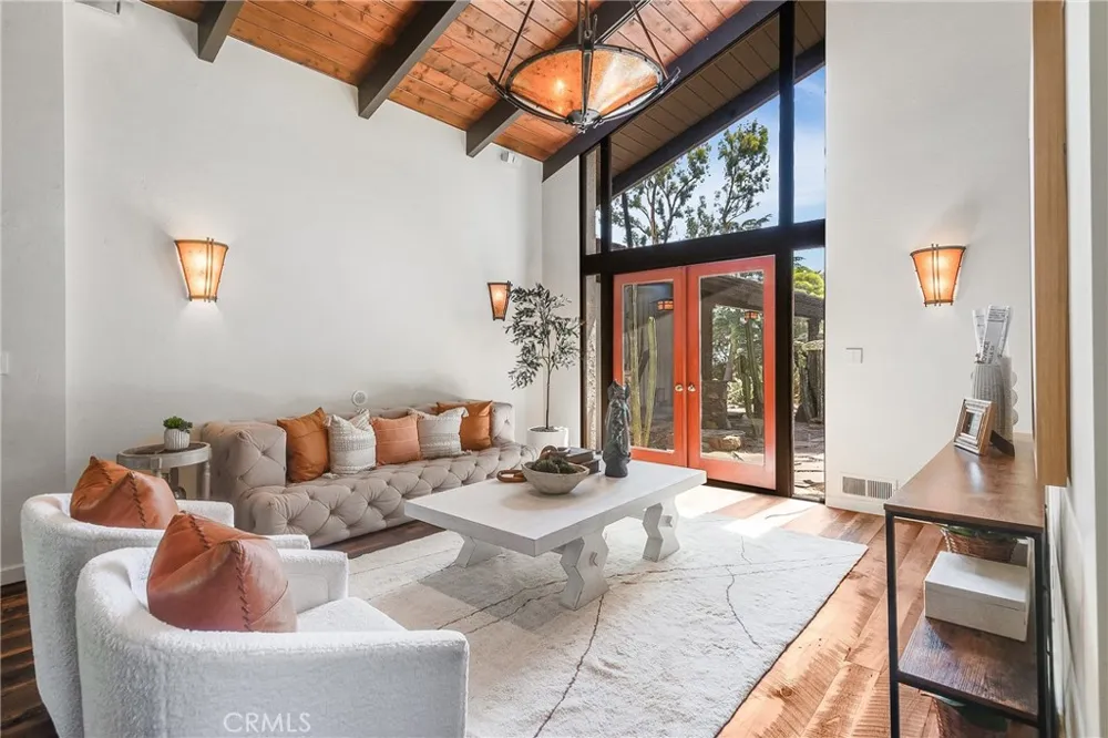 21 Eastfield Rolling Hills, CA 90274