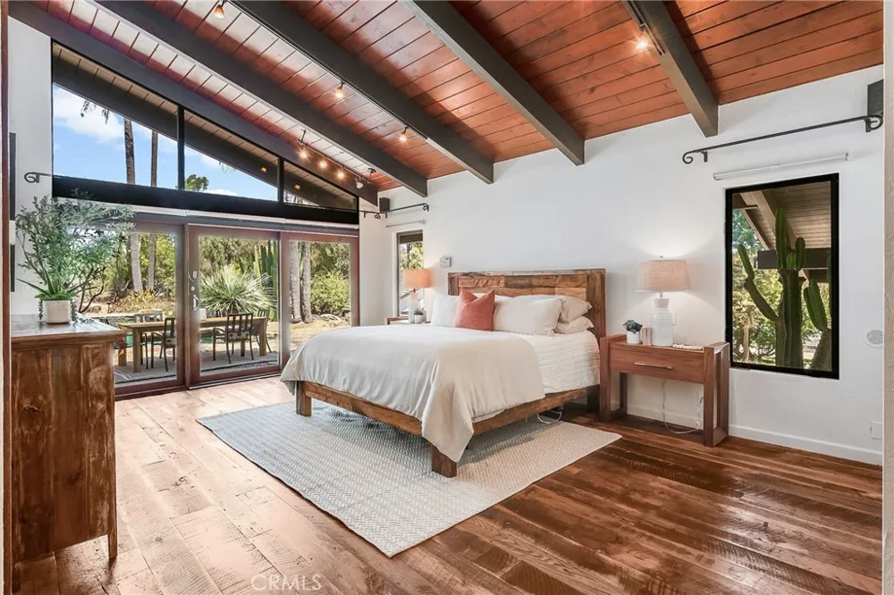 21 Eastfield Rolling Hills, CA 90274