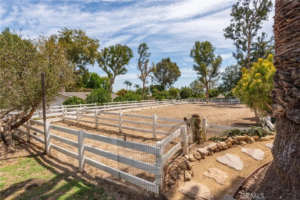 21 Eastfield Rolling Hills, CA 90274