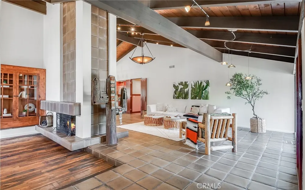 21 Eastfield Rolling Hills, CA 90274