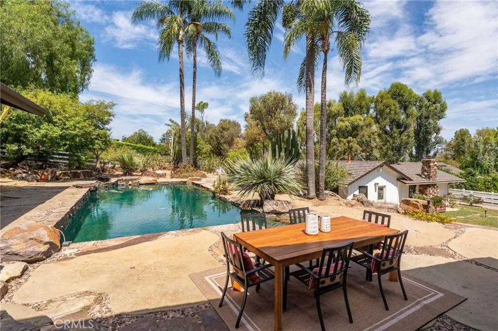 21 Eastfield Rolling Hills, CA 90274