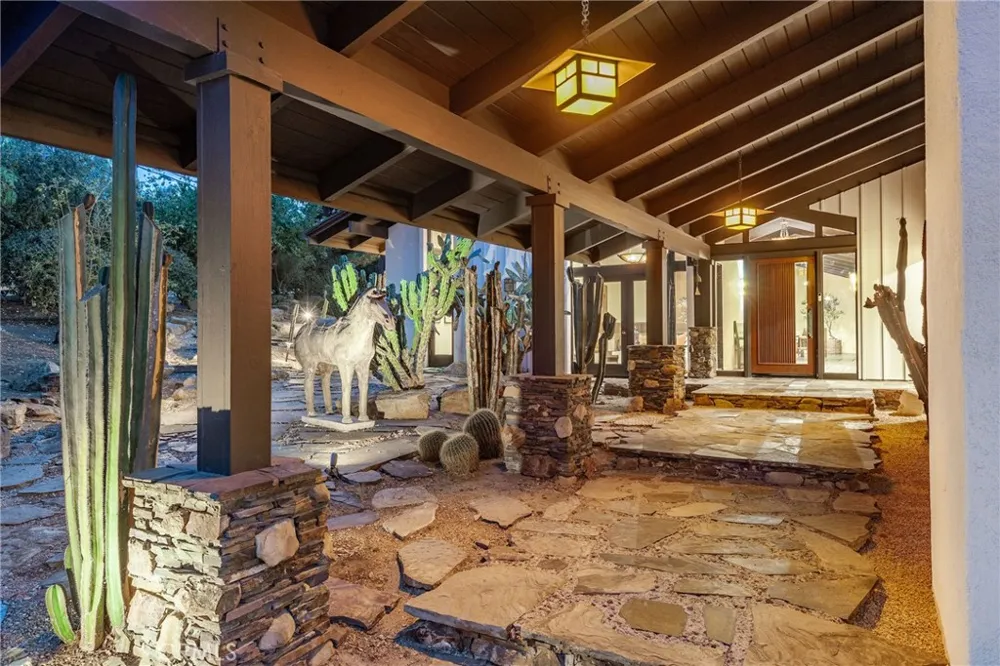 21 Eastfield Rolling Hills, CA 90274