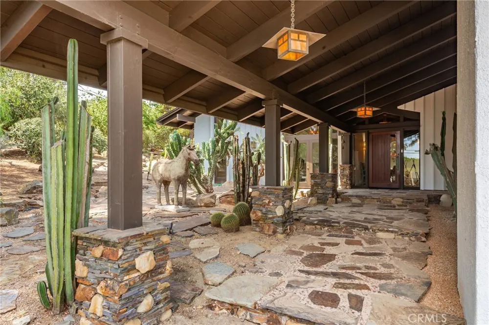21 Eastfield Rolling Hills, CA 90274