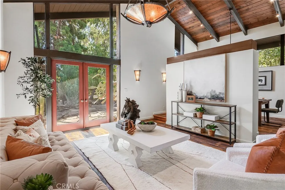 21 Eastfield Rolling Hills, CA 90274