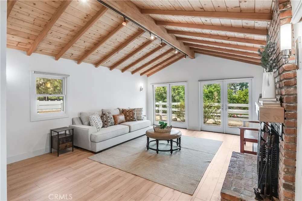 21 Eastfield Rolling Hills, CA 90274
