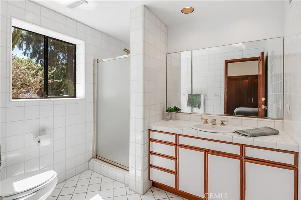 21 Eastfield Rolling Hills, CA 90274