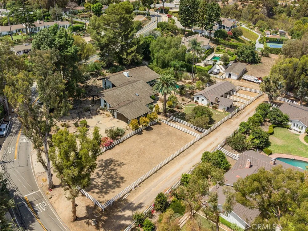 21 Eastfield Rolling Hills, CA 90274