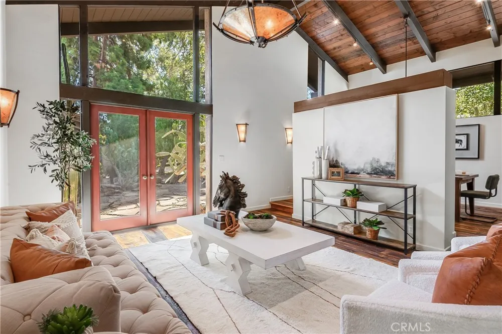 21 Eastfield Rolling Hills, CA 90274