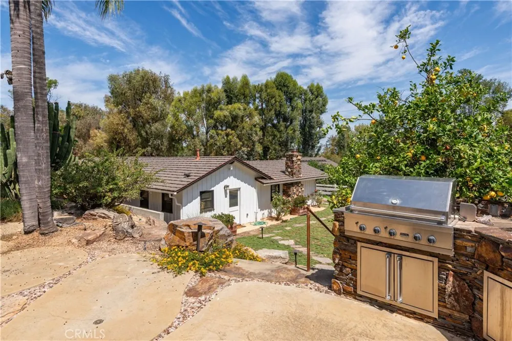 21 Eastfield Rolling Hills, CA 90274