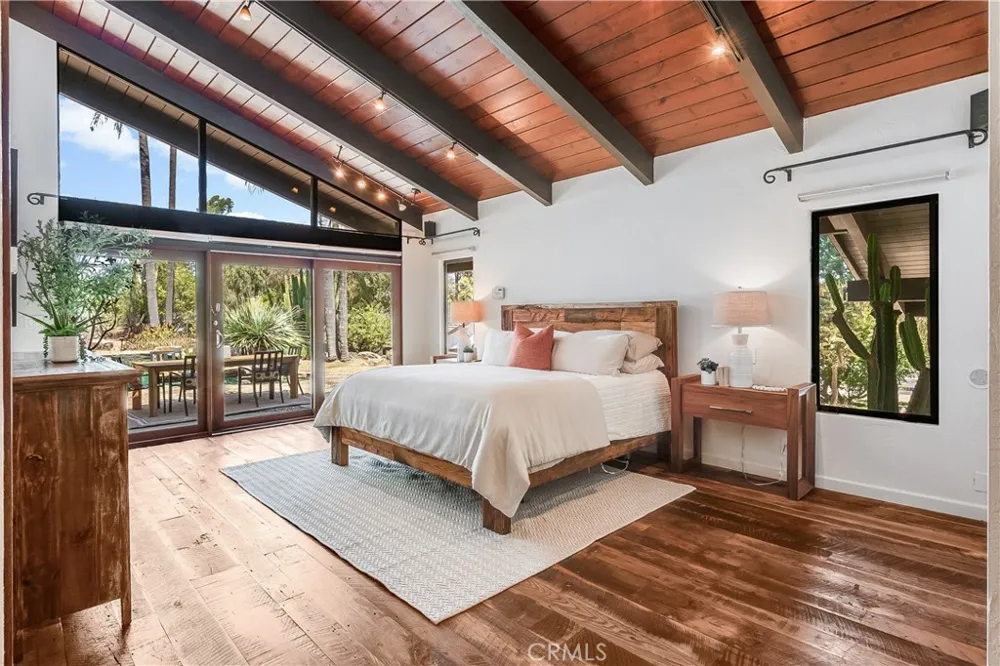 21 Eastfield Rolling Hills, CA 90274